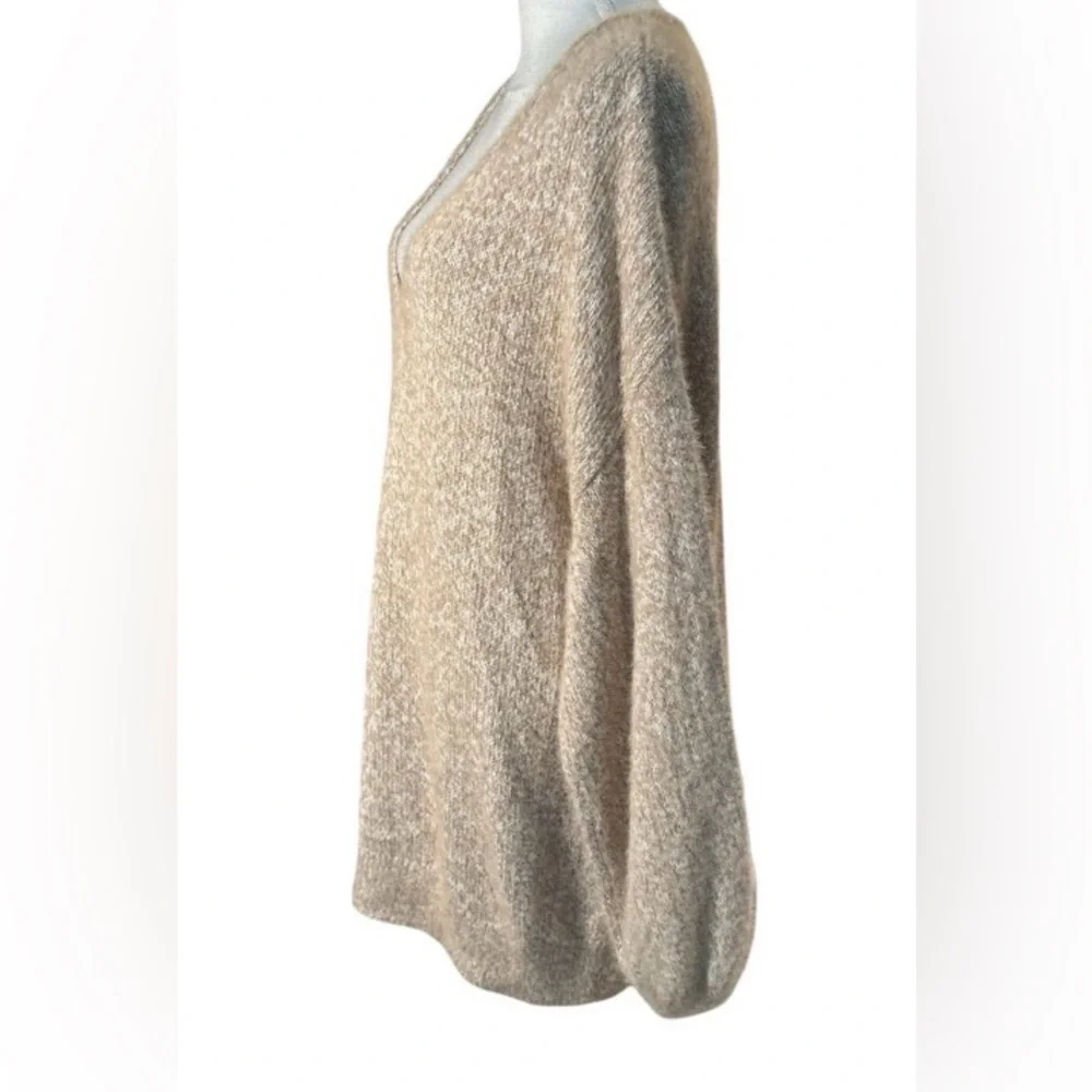 Super Soft V-Neck Sweater NWT
